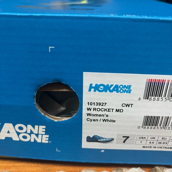 Hoka One One Rocket MD track spikes - Picture 3 of 3